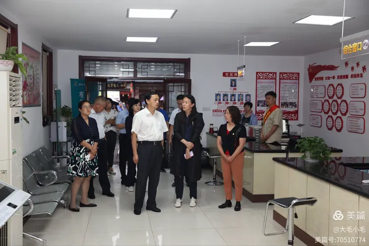 市委宣传部副部长卞文一行到泉城路街道督导创城工作